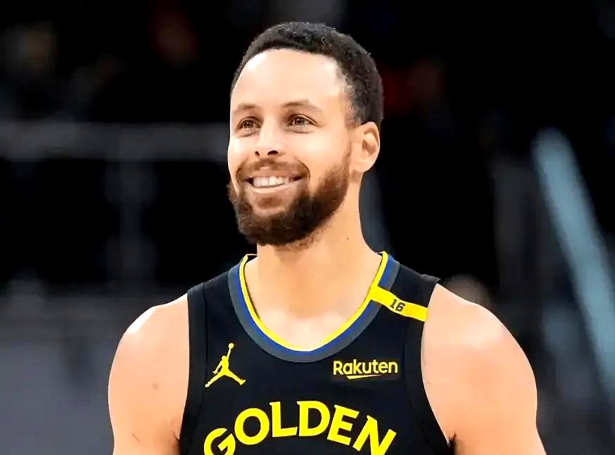 爱游戏注册平台关于库里连续十二场比赛得分超过最后时刻胜出，C9不断突破！的信息