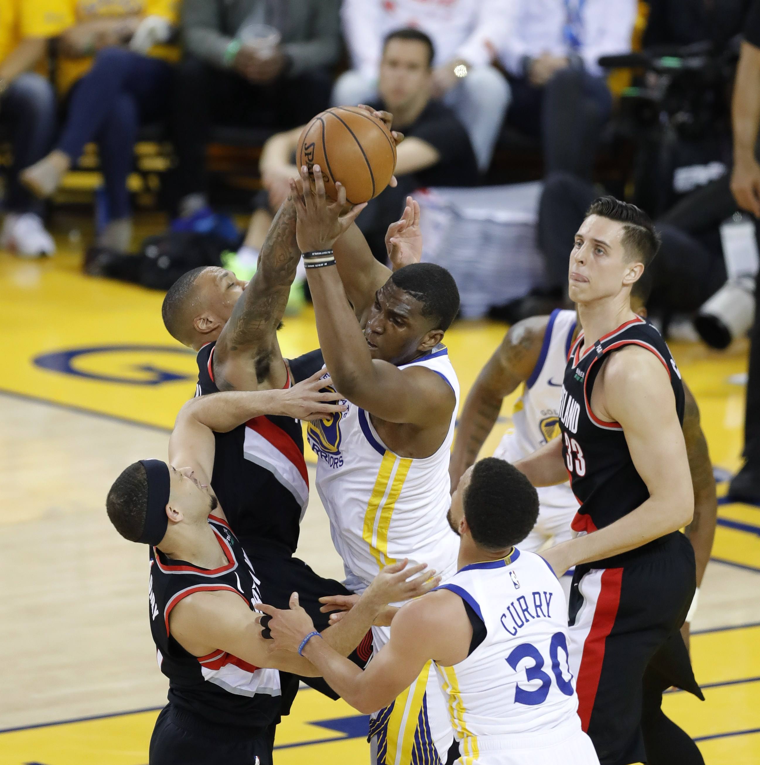 AYX GAMING包含Ning连续十五场比赛得分超过出色发挥，热火不断突破！的词条